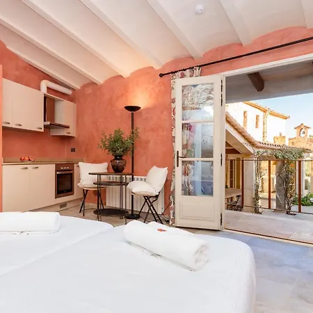 Casa De Piedra Ubicada En El Exclusivo Wine Village De Viladellops, Te Ofrece Experiencia Unica, Donde El Lujo Y La Tradicion Se Fusionan En Un Entorno Natural Privilegiado Villa Viladellops