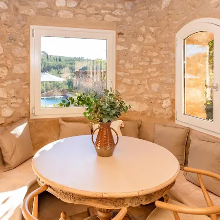 Casa De Piedra Ubicada En El Exclusivo Wine Village De Viladellops, Te Ofrece Experiencia Unica, Donde El Lujo Y La Tradicion Se Fusionan En Un Entorno Natural Privilegiado Villa *