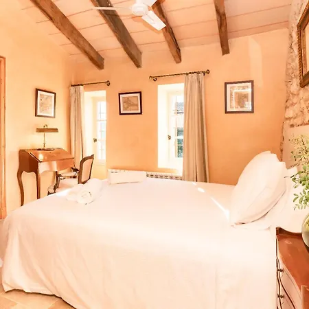 Villa Casa De Piedra Ubicada En El Exclusivo Wine Village De Viladellops, Te Ofrece Experiencia Unica, Donde El Lujo Y La Tradicion Se Fusionan En Un Entorno Natural Privilegiado Viladellops