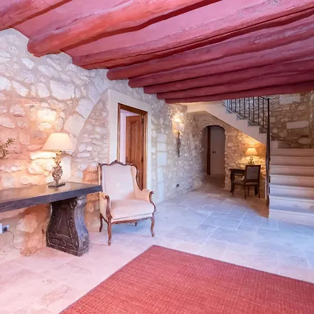 Casa De Piedra Ubicada En El Exclusivo Wine Village De Viladellops, Te Ofrece Experiencia Unica, Donde El Lujo Y La Tradicion Se Fusionan En Un Entorno Natural Privilegiado Villa