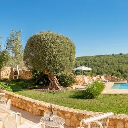 Casa De Piedra Ubicada En El Exclusivo Wine Village De Viladellops, Te Ofrece Experiencia Unica, Donde El Lujo Y La Tradicion Se Fusionan En Un Entorno Natural Privilegiado Villa