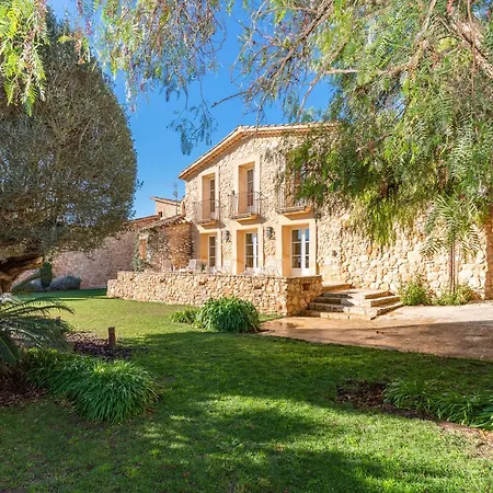 Casa De Piedra Ubicada En El Exclusivo Wine Village De Viladellops, Te Ofrece Experiencia Unica, Donde El Lujo Y La Tradicion Se Fusionan En Un Entorno Natural Privilegiado * Viladellops